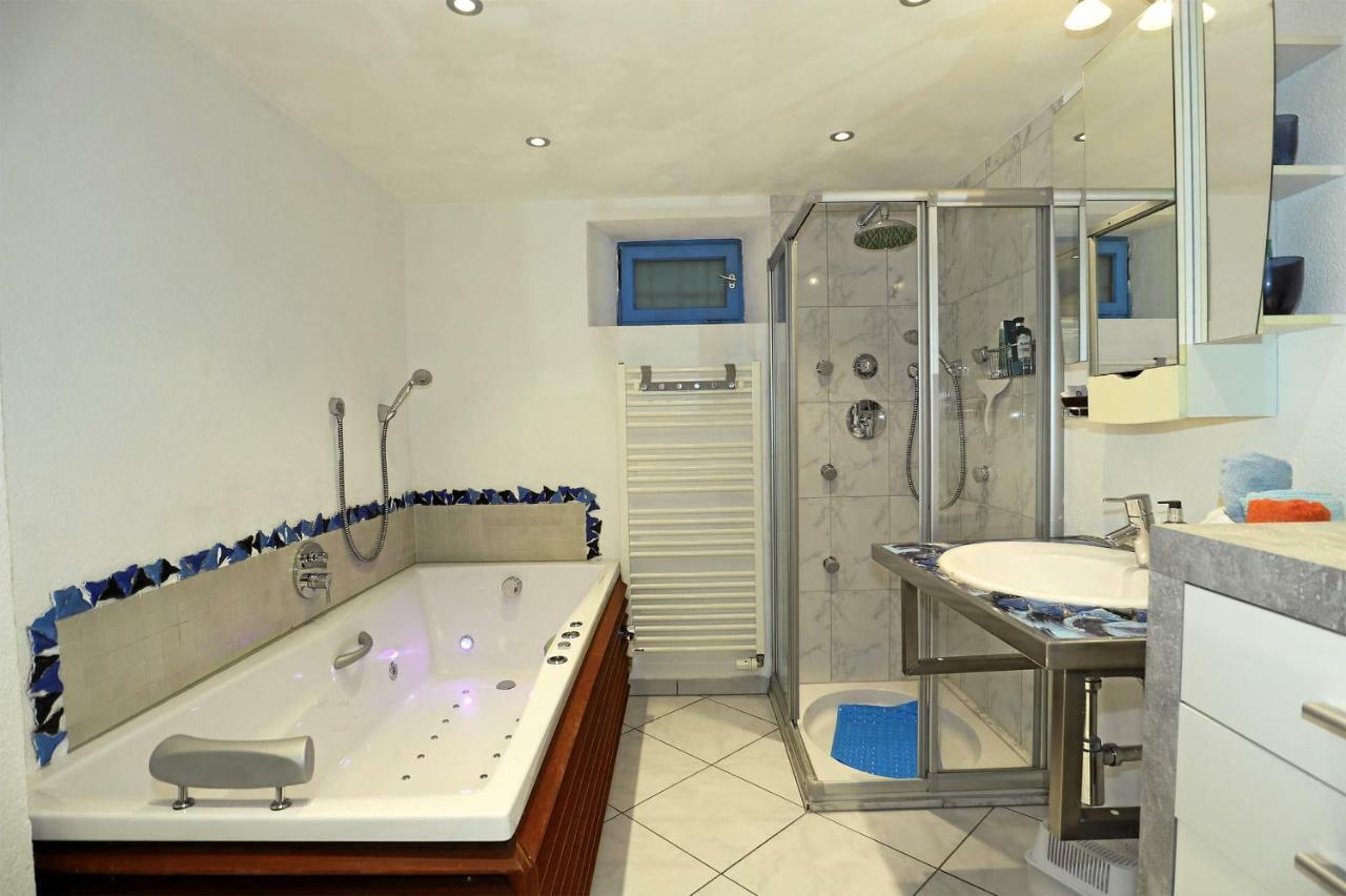 Mariposa Apartamento Ефринген-Кирхен Екстериор снимка